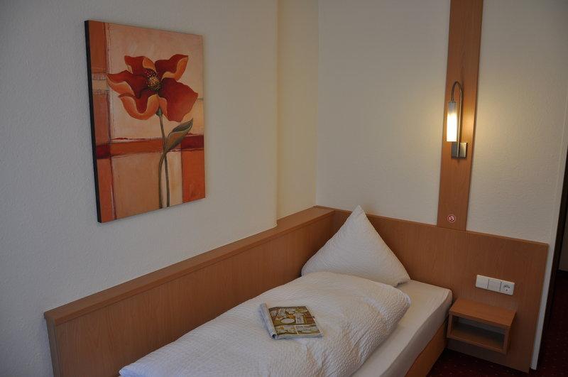 Loewen Hotel Arian Allmersbach im Tal Номер фото